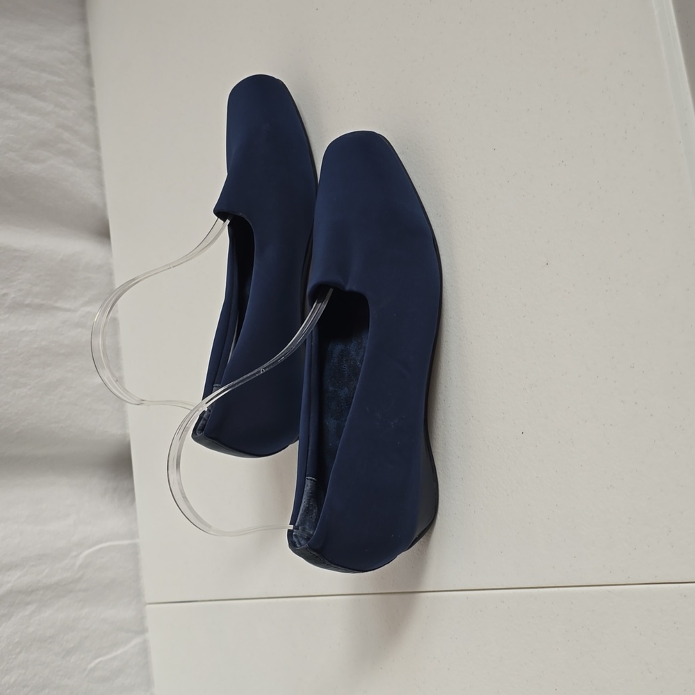 Vionic Mini Wedge Shoes - Picture 2 of 9
